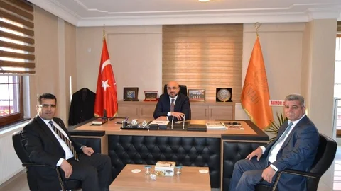 Prof. Dr. Şakir Şahin'den Sivil Toplum Kuruluşlarına Ziyaret