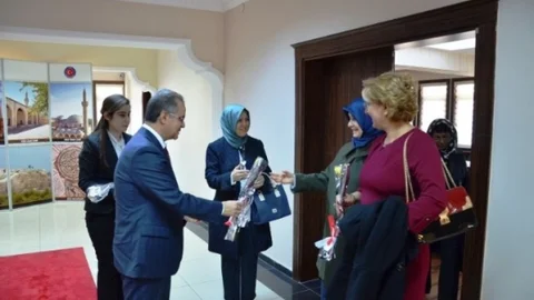 Sivil Toplum Kuruluşlarından Vali Tapsız'a Ziyaret