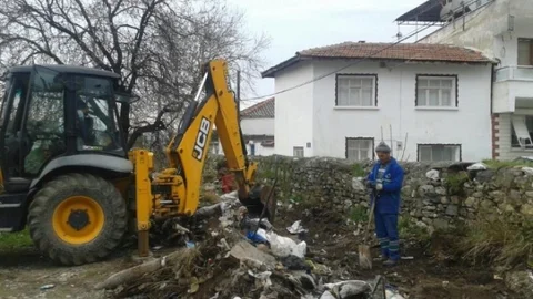 Edremit'te Hizmetler Aksamadan Devam Ediyor