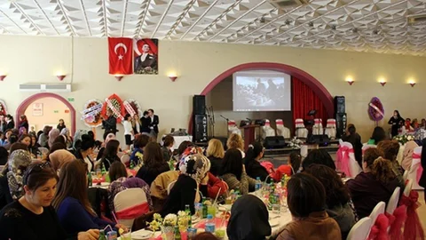 Bartın'da Kadınlar Günü Kutlandı