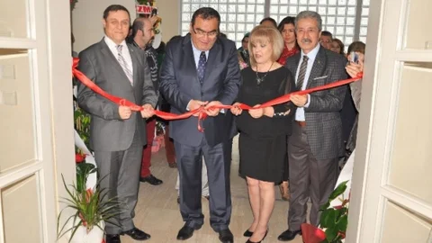 Kadınca Resim Sergisine İlgi Büyük Oldu