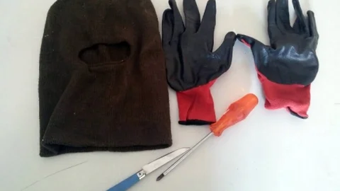 Enerji İçeceği Çalan Hırsız Kaçamadan Yakalandı