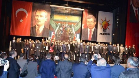 AK Parti'nin Seçim Şarkısına Bursa'dan Aday