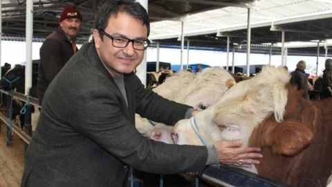 Şakır Canlı Hayvan Pazarında Esnafın Sorun Ve Taleplerini Dinledi