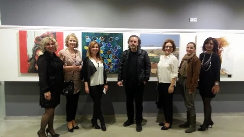 29 Sanatçı Sergi Açtı