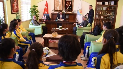 Bölge Birincisi Olan Çukurova İlköğretim Okulu'ndan Can'a Ziyaret