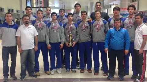 Karşıyaka Yamanlar Türkiye Üçüncüsü