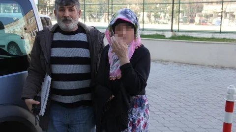 Hırsız Kadın Ev Sahibine Yakalandı