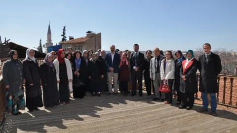 Uşak'ta Yaşayan Dar Gelirli 40 Kadına Sürpriz