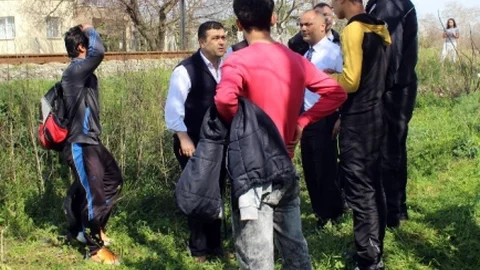 Aydın'da Trenin Önüne Atlayan Genç Kız Hayatını Kaybetti