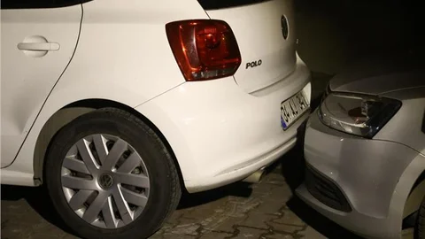 Hatalı park yüzünden tartıştığı kişilerce kafasından vuruldu