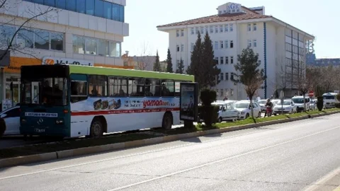 Hatalı Parklar Ulaşımı Aksatıyor