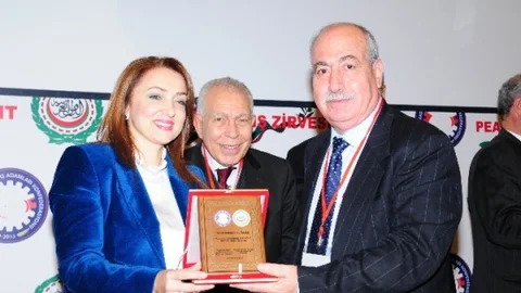 Türkiye'nin En Büyük Gençlik Yapılanması Gençlik Konfederasyonları Barışın Kenti Kudüs Zirvesinde Hazır Olacaklarını Açıkladı