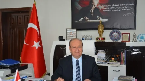 Başkan Özakcan; ''Istiklal Marşı Türk Milletinin Kahramanlık Destanıdır''