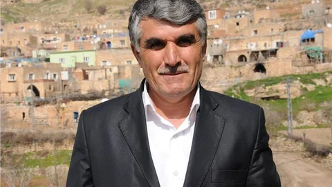 Silah bırakma çağrısı köylerine yeniden dönen aileleri de mutlu etti