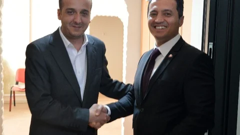 MHP Aday Adayı Kalkan Gezmedik İlçe Bırakmıyor