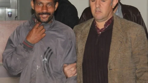 Çocuklarını Yurttan Kaçırıp Darp Etti