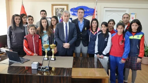 Sporculardan Emniyet Müdürü Babal'a Ziyaret