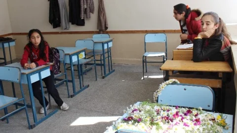 Aydın'da Sude Kutlay Gözyaşları Arasında Toprağa Verildi