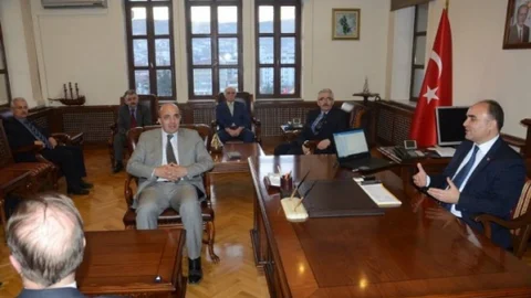 MHP'liler Vali Günaydın'ı Ziyaret Etti