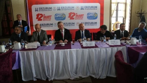 Başkan Sekmen ''Erzurumluların 12 Mart Kurtuluş Günü Kutlu Olsun''