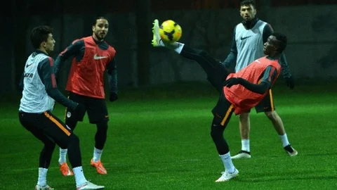 Galatasaray İstanbul Başakşehir Maçı Hazırlıklarını Sürdürüyor