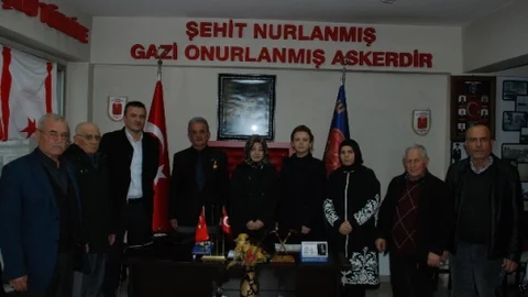 AK Parti'den Gaziler Ve Şehit Yakınlarına Ziyaret