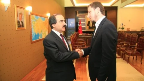 Ak Gençlik'ten Vali Coş'a Ziyaret