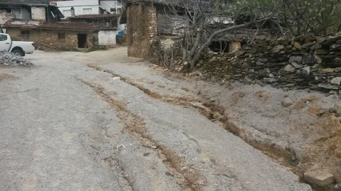 Efeler'de Vatandaşın Talepleri Yatırım Programına Alındı