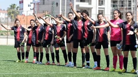 Paşa'nın Kadınları Üç Puan Peşinde