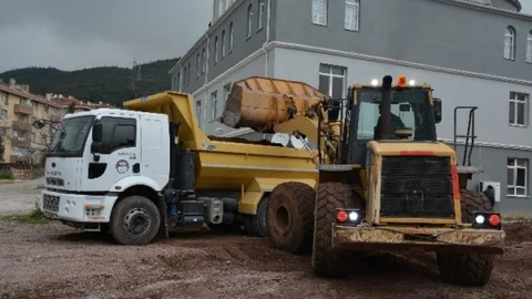 Körfez'de İbadethaneler Bakımdan Geçiriliyor