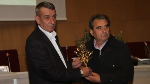 Gaziemir'de Barışa Uzanan Eller