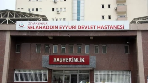 Eşiyle Konuşmak İstedi Reddedilince Dehşet Saçtı