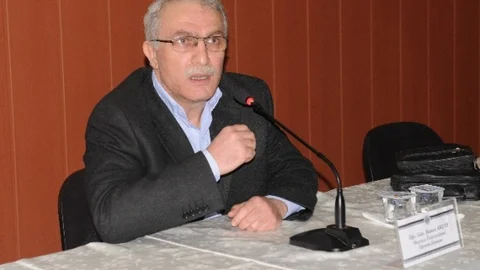 Üniversitede Şiir Ve Medeniyet Söyleşisi