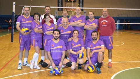 Bodrum'da Kurumlar Arası Voleybol Turnuvası Başladı