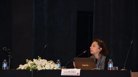 (Özel) Yrd. Doç.dr Birdal “ 'müsait' Bile Kadının Cinselliğine Bağlanıyor”