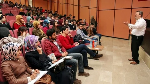 GAÜN'de “Insan Mühendisliği” Üzerine Söyleşi