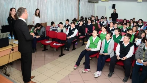 Öğrencilere 'ekolojik Pazar Ve Ekolojik Ürün Tanıtımı' Eğitimi