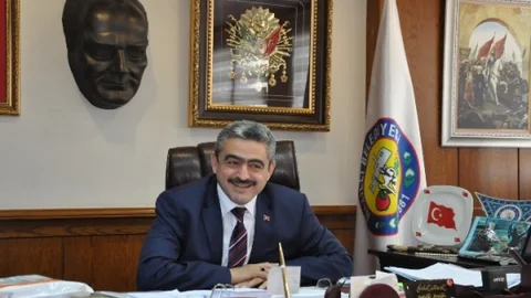 Başkan Haluk Alıcık 14 Mart Tıp Bayramını Kutladı