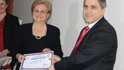 Kadın Doğum Hastanesi'nden Eski Başhekimlere Teşekkür