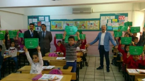 Yeşilay Üyeleri İlköğretim Okulu Öğrencileriyle Bir Araya Geldi