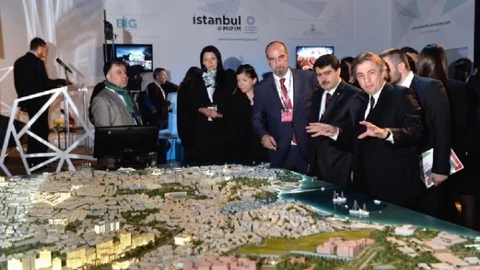 Mıpım Beyoğlu'na Göz Kırptı