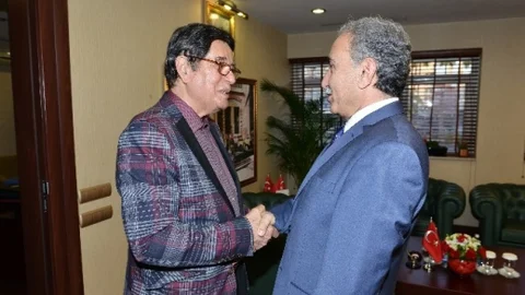 Erol Büyükburç'u Toprağı Çekmiş