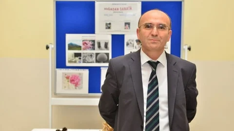 Biyoloji Ve Seramik Sergide Buluştu