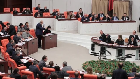 İç Güvenlik Paketi'nin Kalan Maddelerinin Komisyona Çekilmesi İstendi