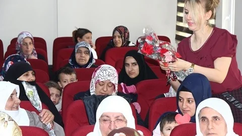 Erciş'te 'dünya Kadınlar Günü' Programı
