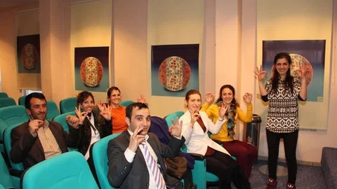 Hastane Personeli “Işaret Dili” Öğreniyor