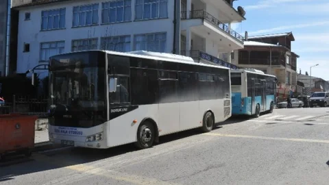 Eylem Yapan Otobüsçülere 9 Bin 600 Lira Ceza Kesti