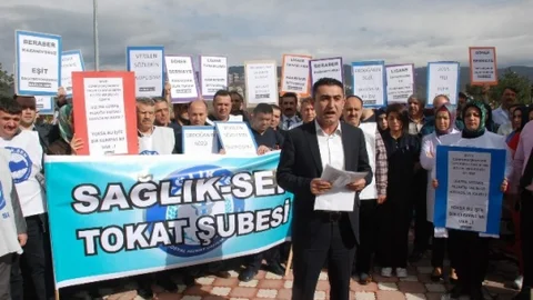Sağlıkçılardan 14 Mart Tıp Bayramı Öncesi Eylem