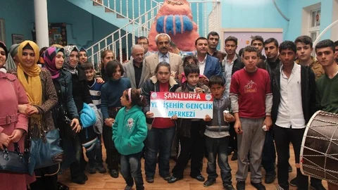 Gençler Engellileri Unutmadı